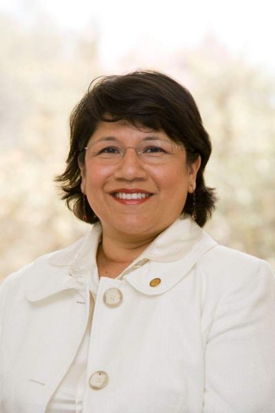profile photo for Dr. Gloria Martinez
